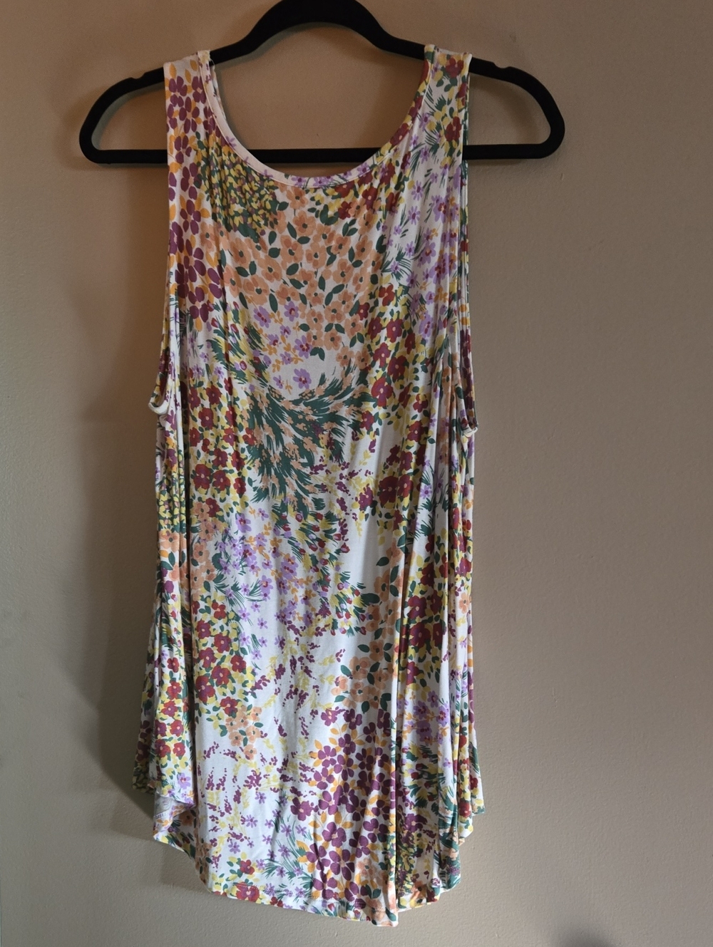 Floral Scoop Neck Tank Top in White with Pink & Green - Women’s